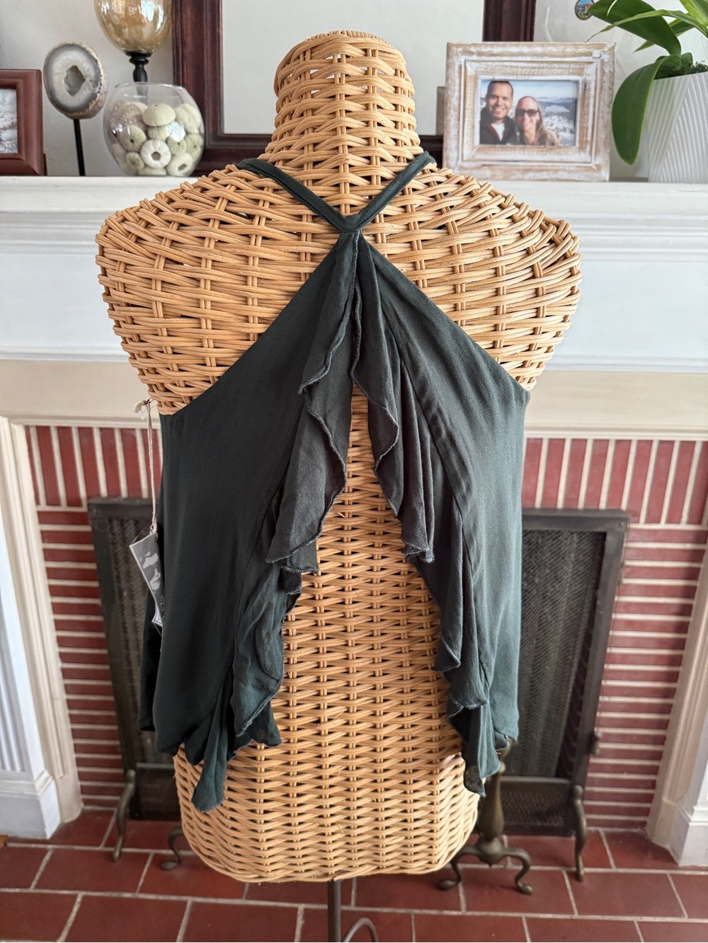 Young Fabulous & Broke green ruffle open back tank top New S